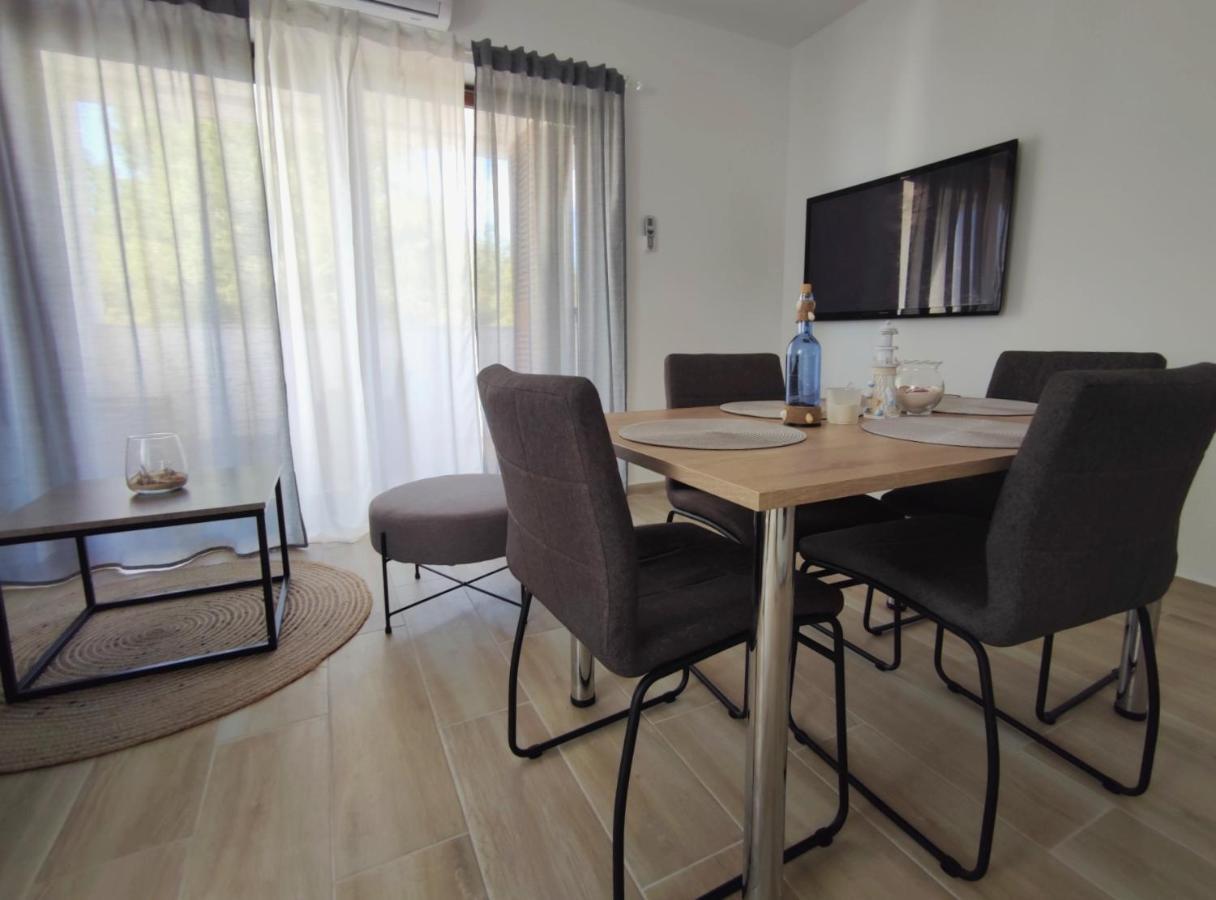 Apartments Leticia Vrsi Kültér fotó