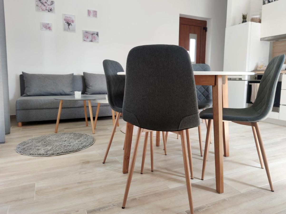 Apartments Leticia Vrsi Kültér fotó
