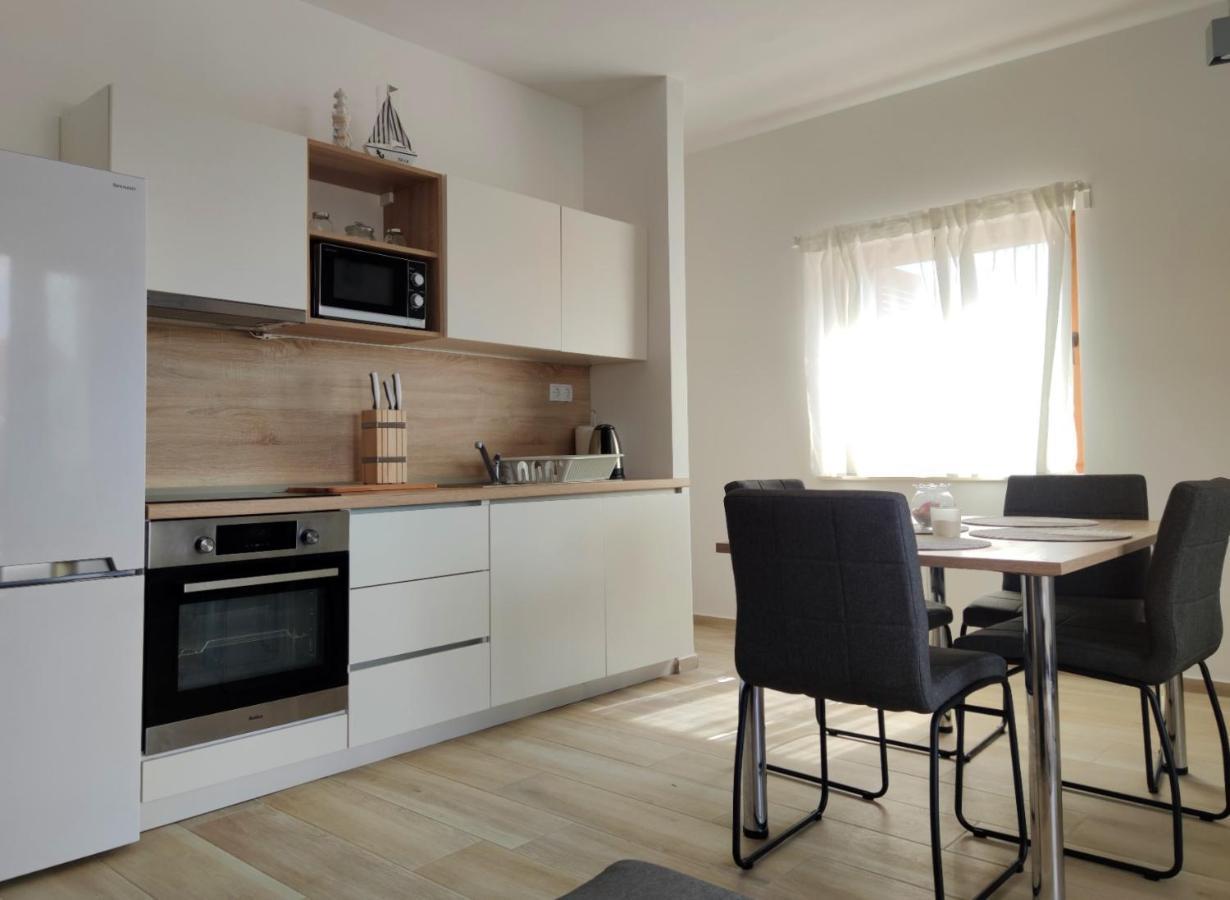 Apartments Leticia Vrsi Kültér fotó