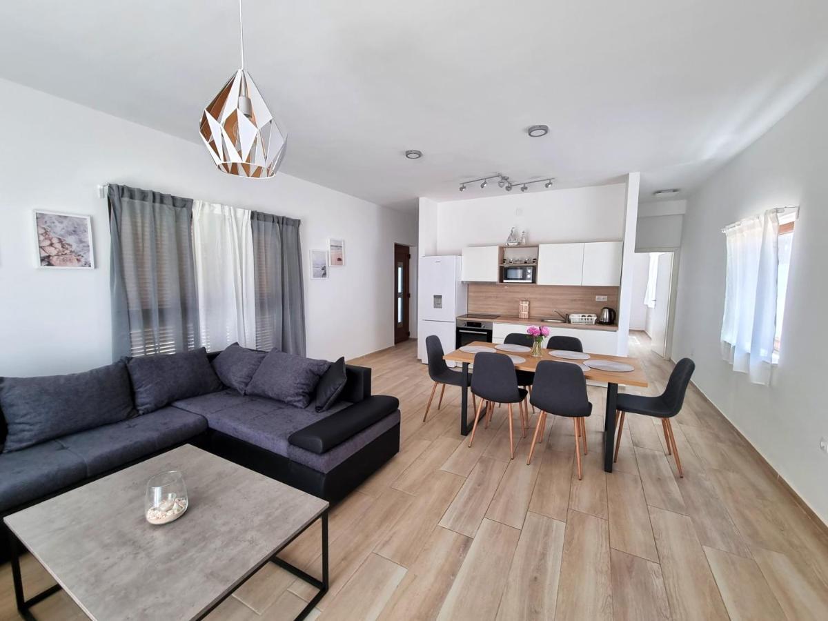 Apartments Leticia Vrsi Kültér fotó