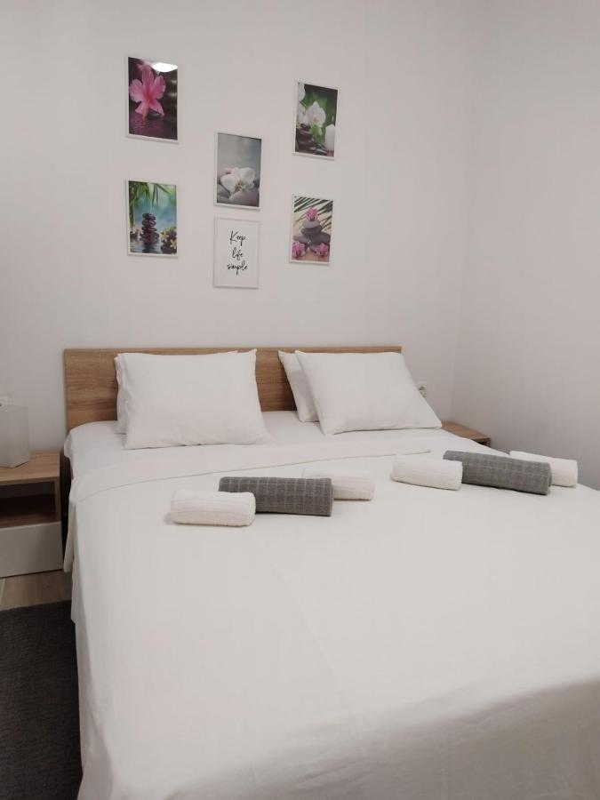 Apartments Leticia Vrsi Szoba fotó